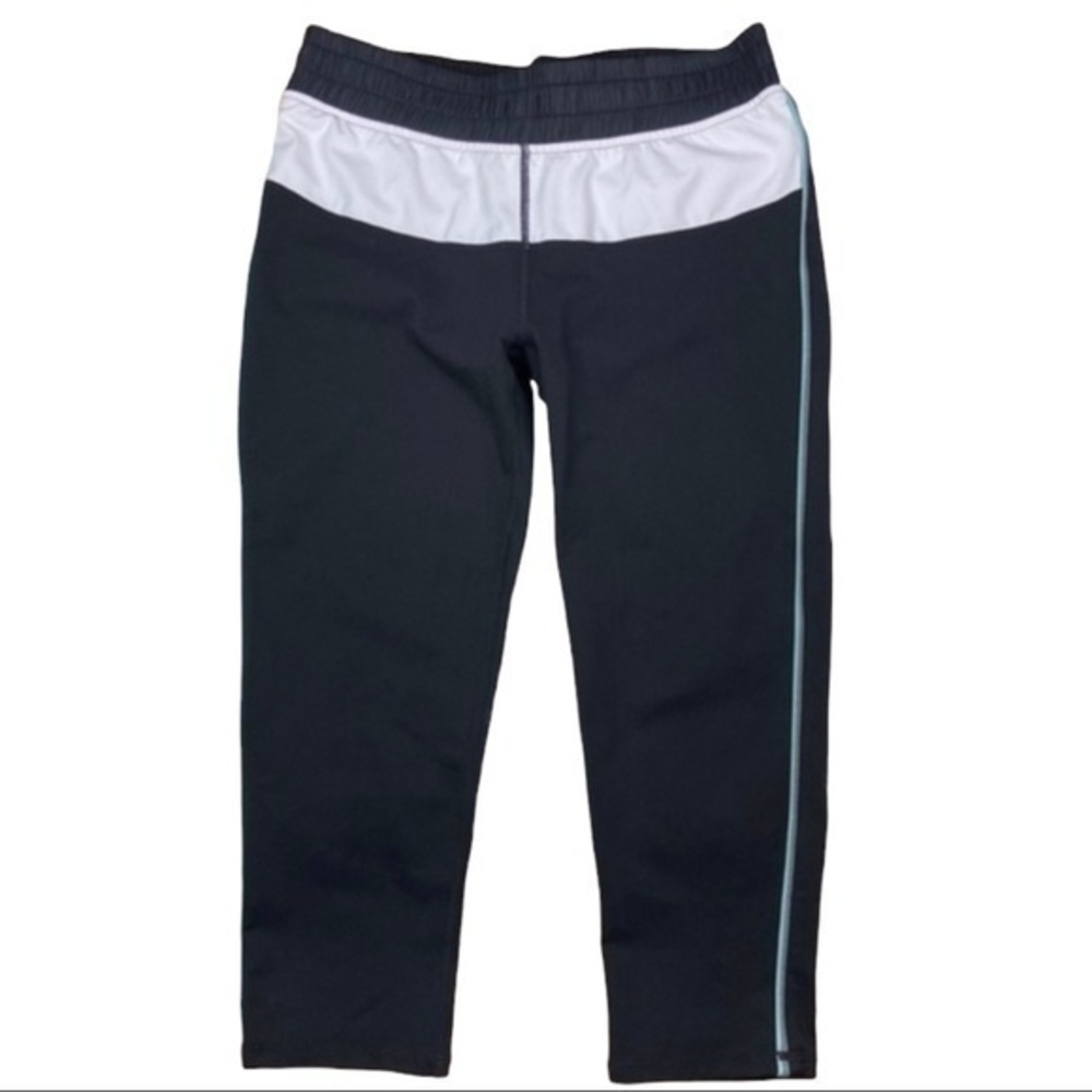 Fabletics Athletic Legging Capri‎ Pants Black White Aqua Yoga Size M